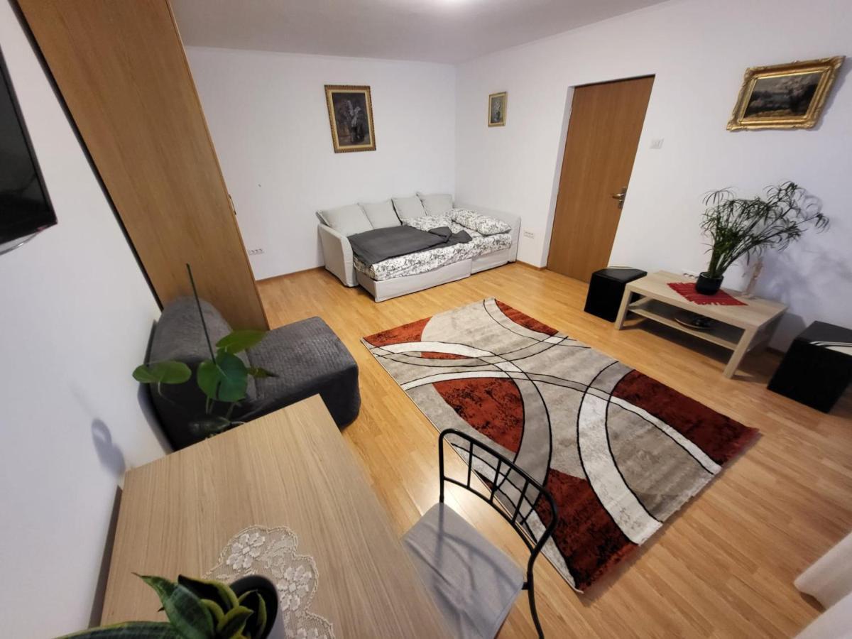 Large And Comfortable Mall Vitan Area * Bukarest
